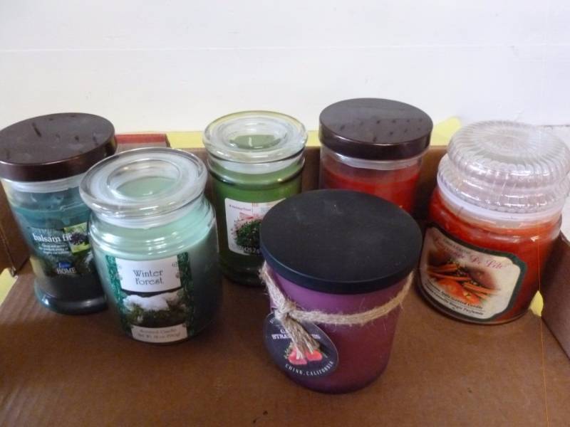 lot 274 image: Candles