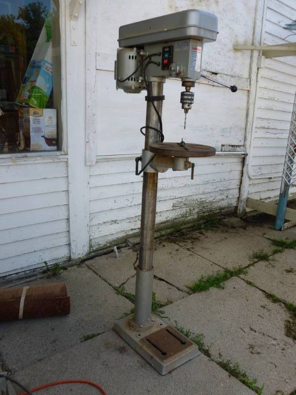 lot 10 image: Floor Drill Press