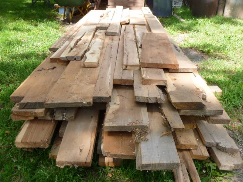 lot 22 image: Rough Cut Cedar Boards