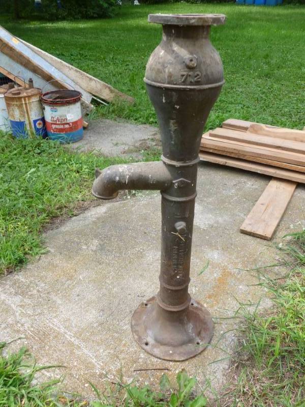 lot 25 image: Vintage Cistern Pump
