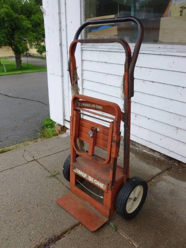lot 29 image: Two Wheel Cart