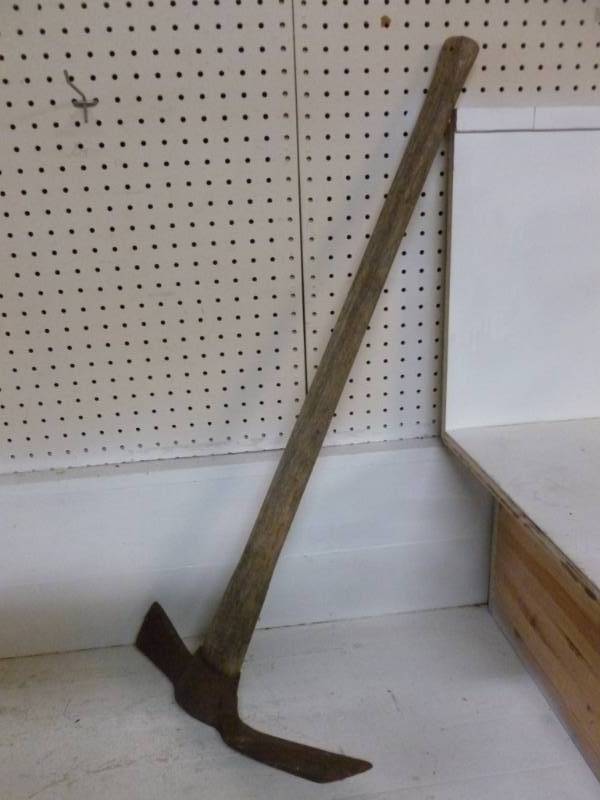 lot 35 image: Vintage Grub Hoe