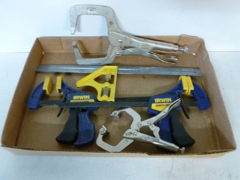 lot 42 image: Vise Grip Clamps
