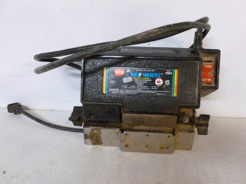 lot 60 image: Wet Wheel Grinder