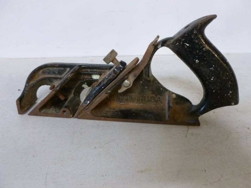 lot 61 image: Antique Wood Plane