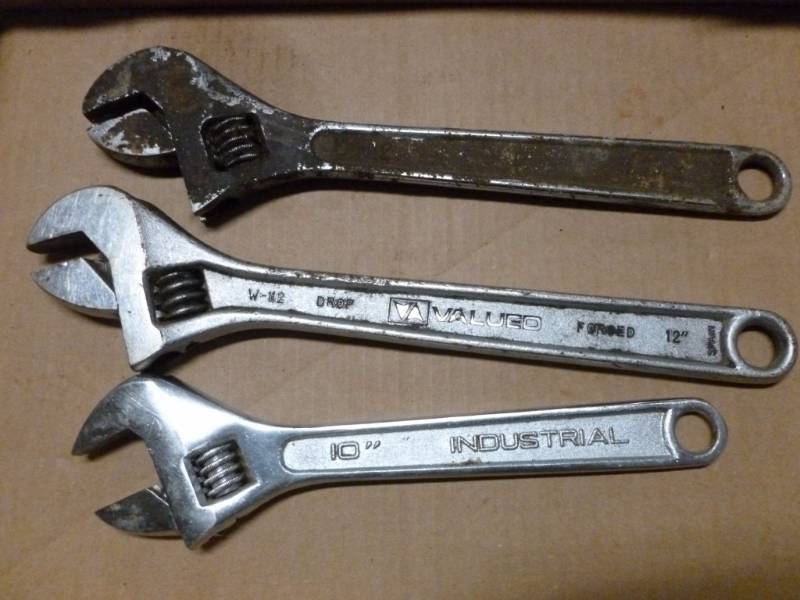 lot 74 image: Tools