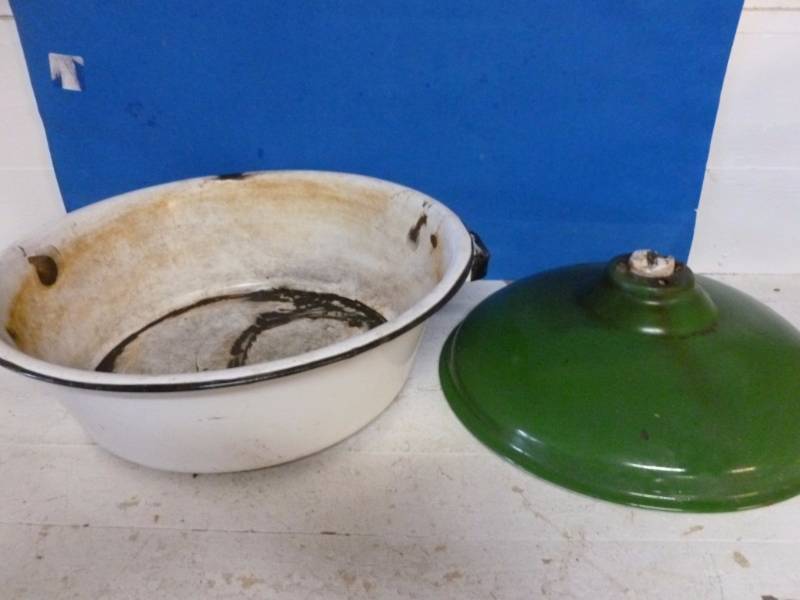 lot 84 image: Vintage Porcelain Ware