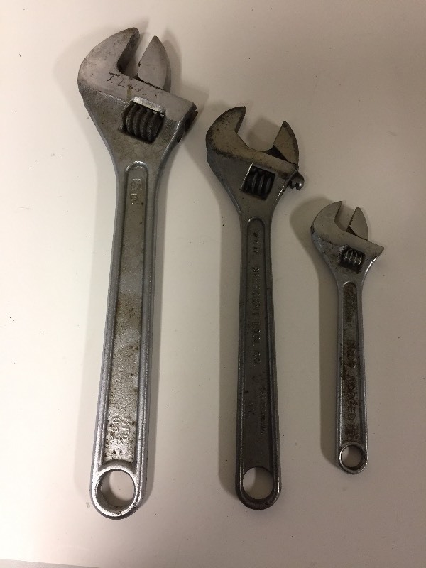 lot 43 image: Crescent Wrenches - Qty 3