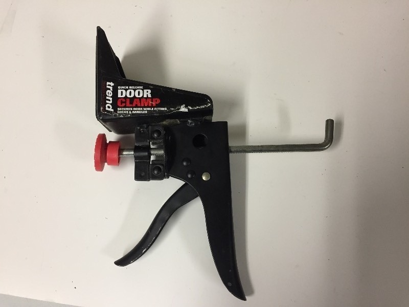 lot 71 image: Door Clamp - Quick Release