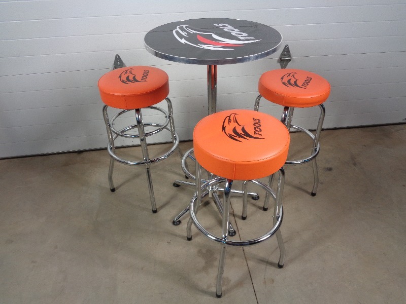 lot 3 image: New Hightop Table and Shop Stools