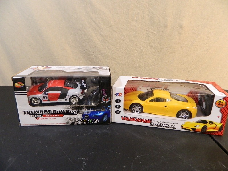 lot 82 image: 2 New Remote Control Cars