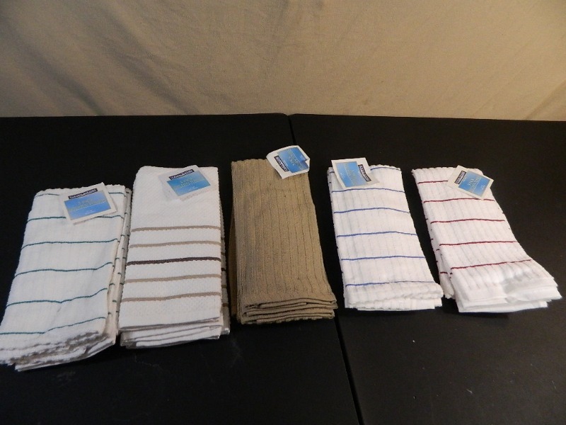 lot 178 image: 5 New Packs of Kitchen Towels