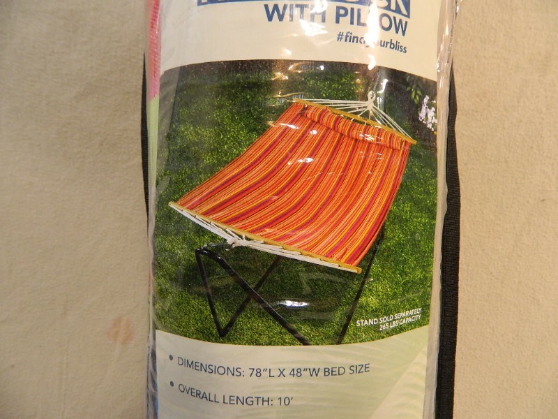 lot 33A image: New Bliss Caribbean Hammock w Pillow