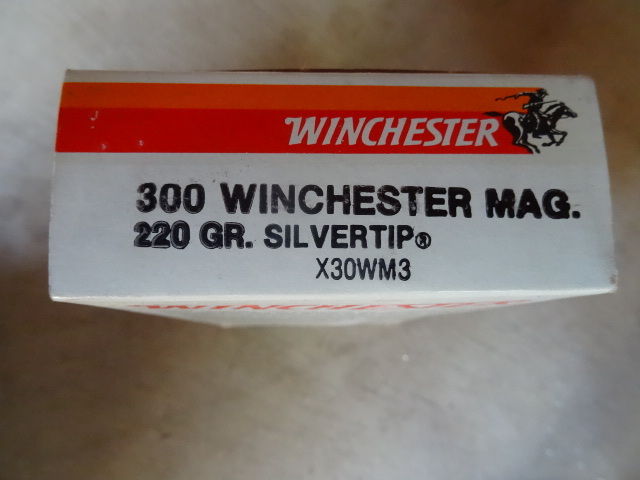 Winchester Super X rifle cartridges. 300 win mag. 220 grain. Silvertip. X30WM3. 20 bullets per box. 1 box