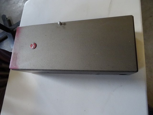 lot 15 image: Vintage RCA steel junction box. 9 x...