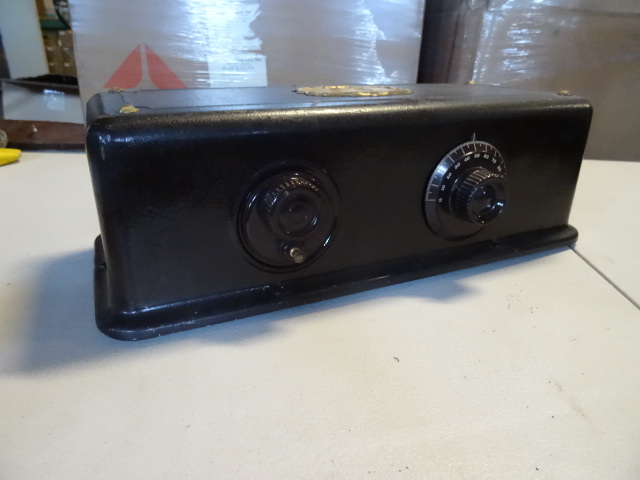 lot 31 image: Atwater Kent model 35 vintage recei...