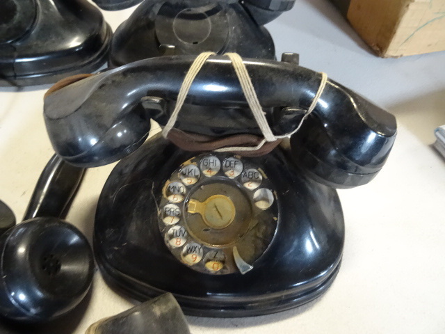 lot 61 image: 4 vintage telephones. 5 extra hands...