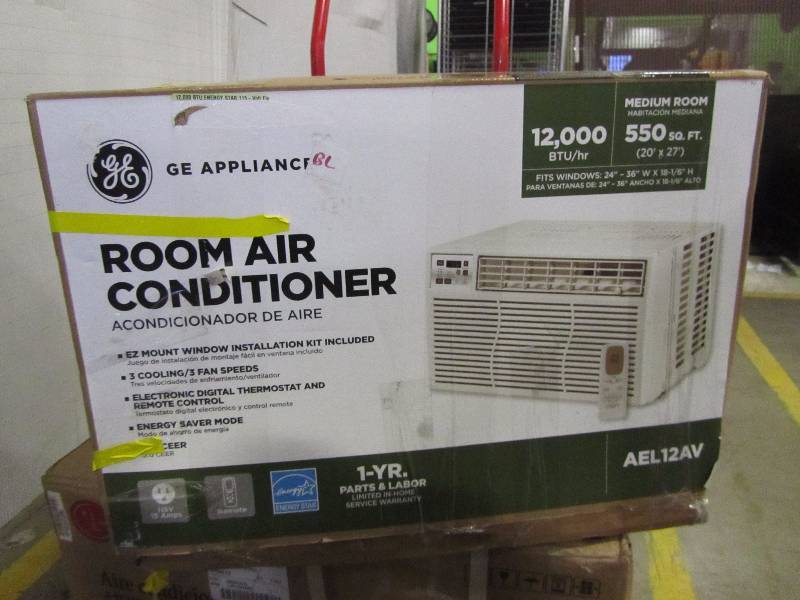 lot 15 image: G.E. 12,000 BTU ENERGY STAR 115-Volt Electronic Room Air Conditioner