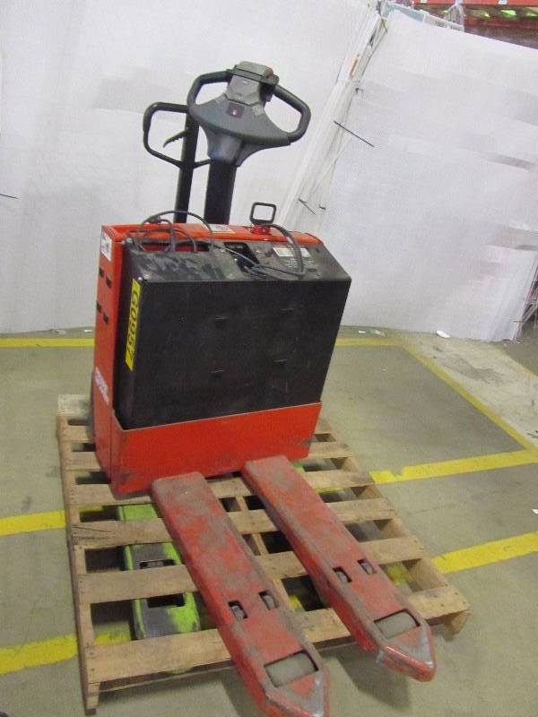 lot 63 image: Prime Mover smx45 battery powered pallet jack