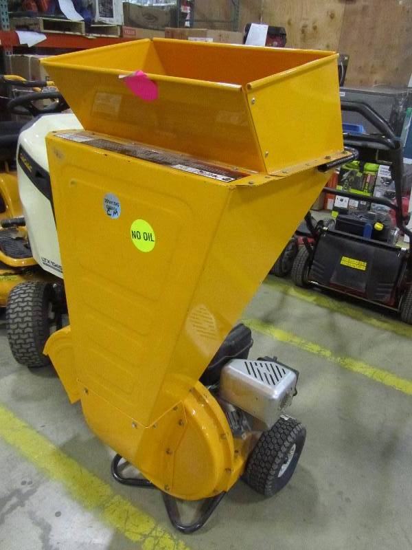 lot 66 image: Cub Cadet 3 in. 250 cc 2-in-1 Upright Gas Chipper Shredder