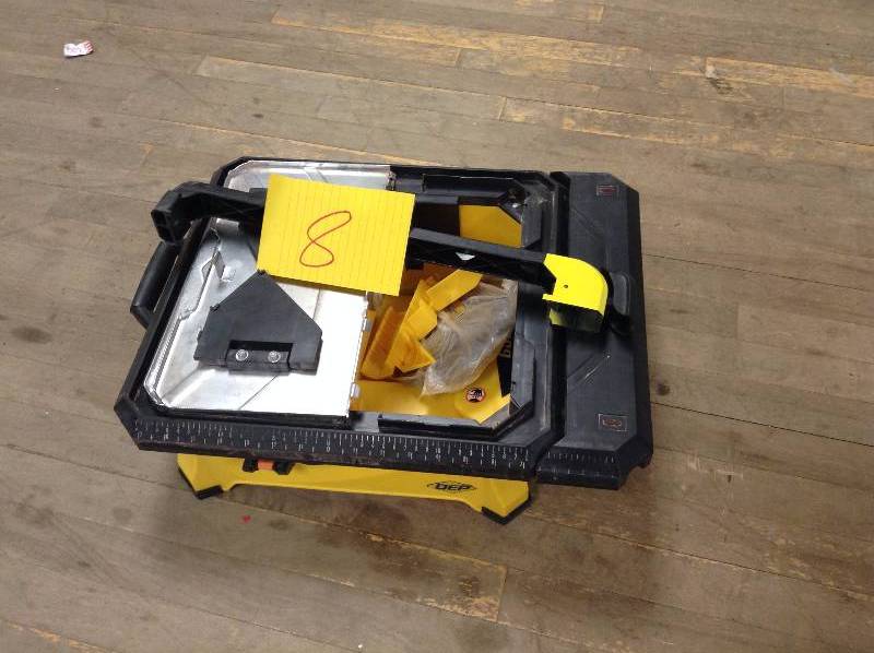 QEP 650 XT wet tile saw used in working condition