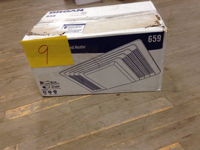 Broan 50CFM Bathroom Fan and Heater with Light open box never used