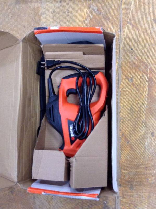 BLAck & Decker PHS550B 3.4 Amp Powered Handsaw