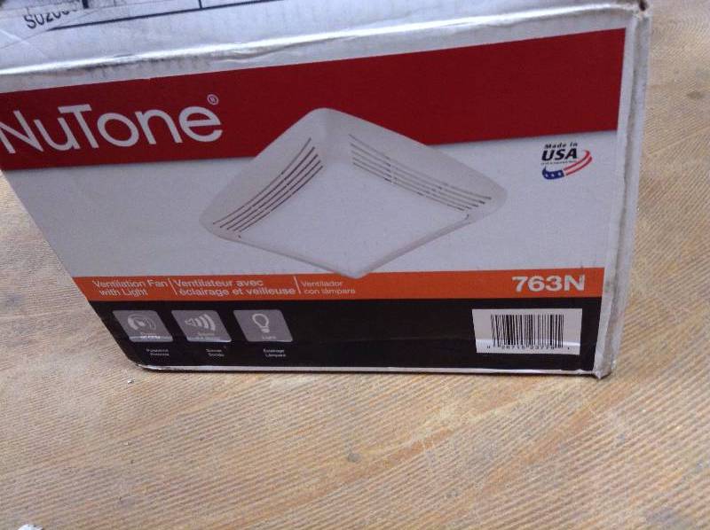 Nutone ventillation Fan with Light