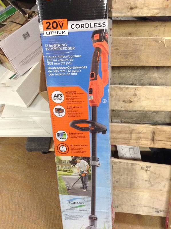Black and Decker 20V Cordless 12 in stringeredger