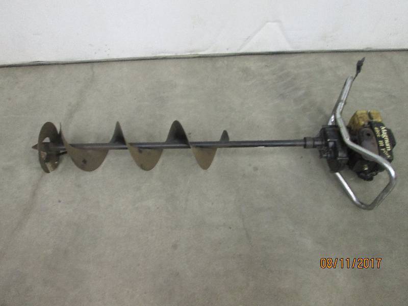 Magnum 8 Ice Auger