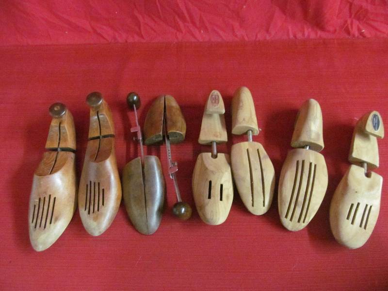 shoe stretcher