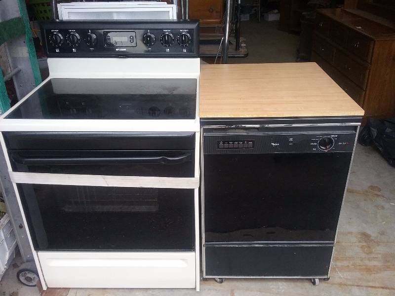lot 25 image: Lot - Fridgidaire Electric Stove & Whirlpool Portable Dishwasher, both work