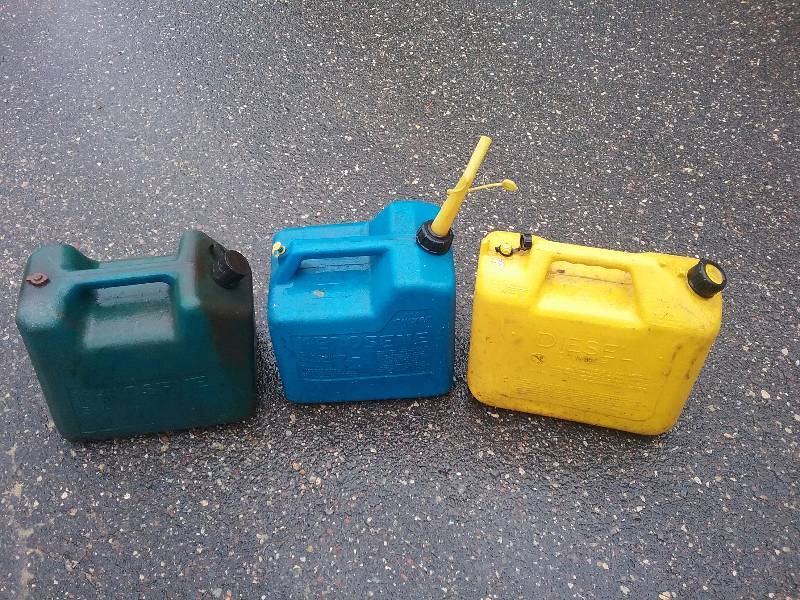lot 47 image: Lot - Diesel & Kerosene Plastic Containers