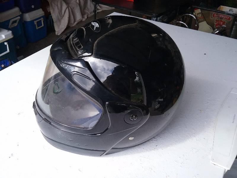 lot 105 image: Riding Helmet - SR, XL