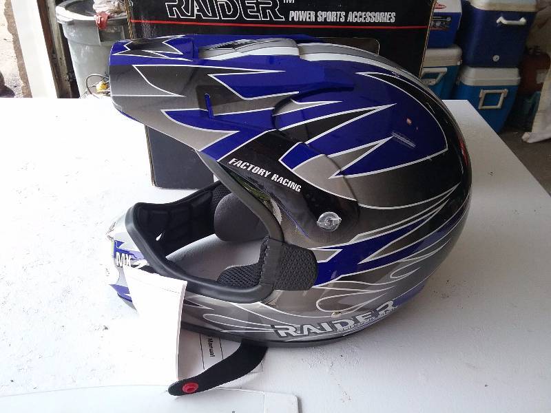 lot 112 image: Riding Helmet - NIB RaiderPower Sports Helmet, XL