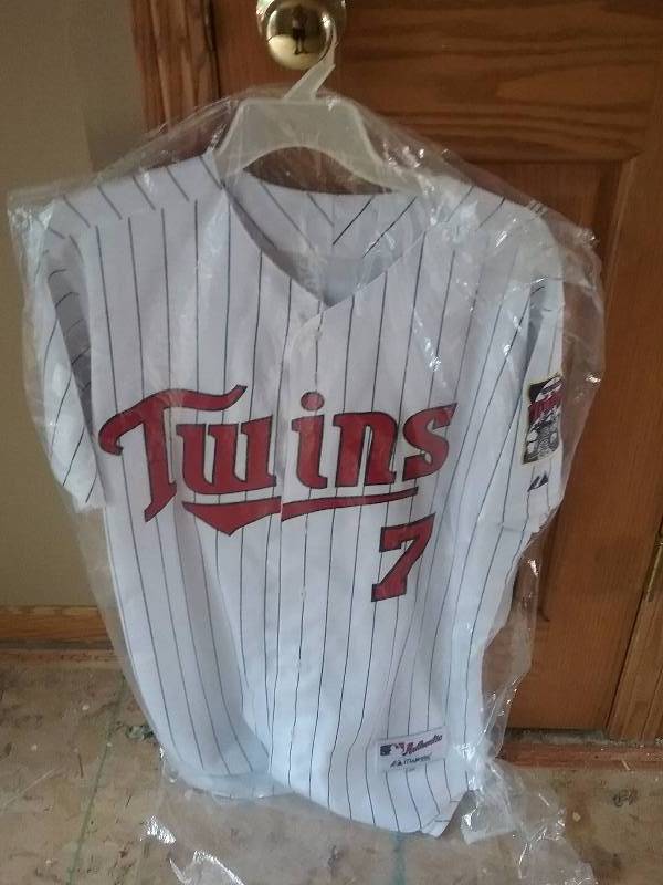 lot 154 image: Authentic MN TWINS MAUER #7 Jersey, NWT, Size 44