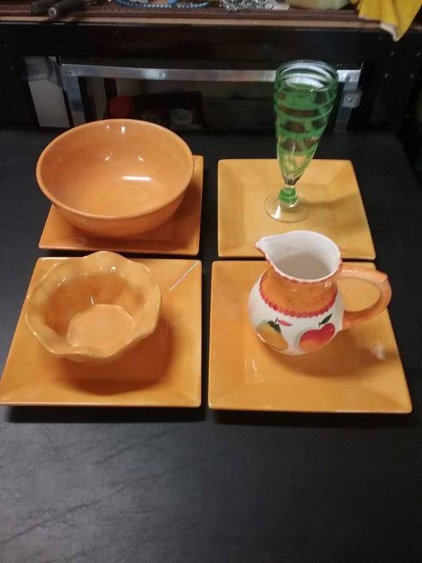 lot 189 image: Lot - Tabletop Gallery Dish Set, Apple Pitcher, Heavy Green Spiral Glass