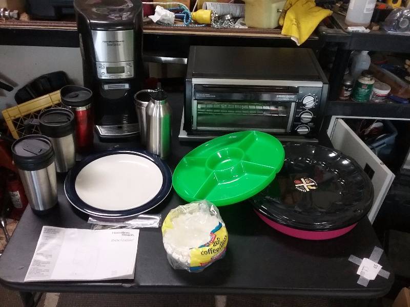 lot 195 image: Misc Household - Coffee Maker, SS Cups, Toaster Oven, etc