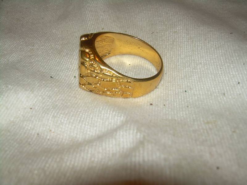 SZ 11 GOLD MANS RING