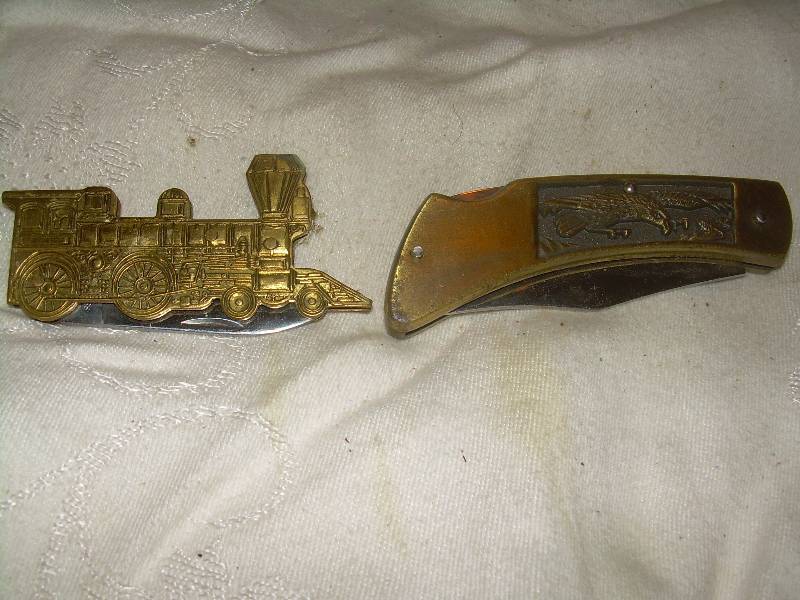 2 VINTAGE POCKET KNIVES