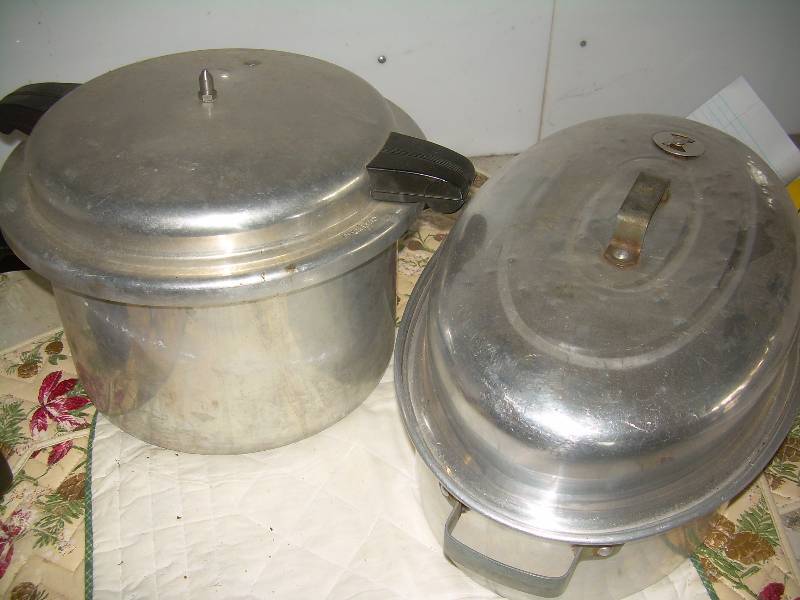VINTAGE CANNER AND ROASTER