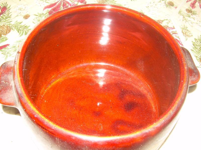 ANTIQUE WEST BEND BEAN POT