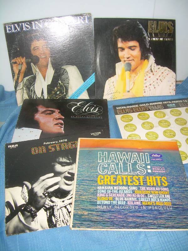 6 COLLECTIBLE RECORDS