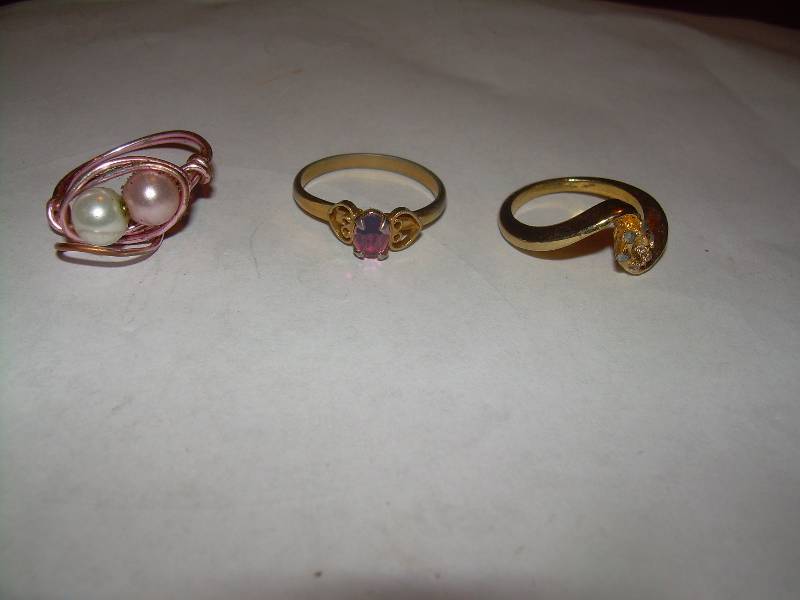 3 GOLD RINGS