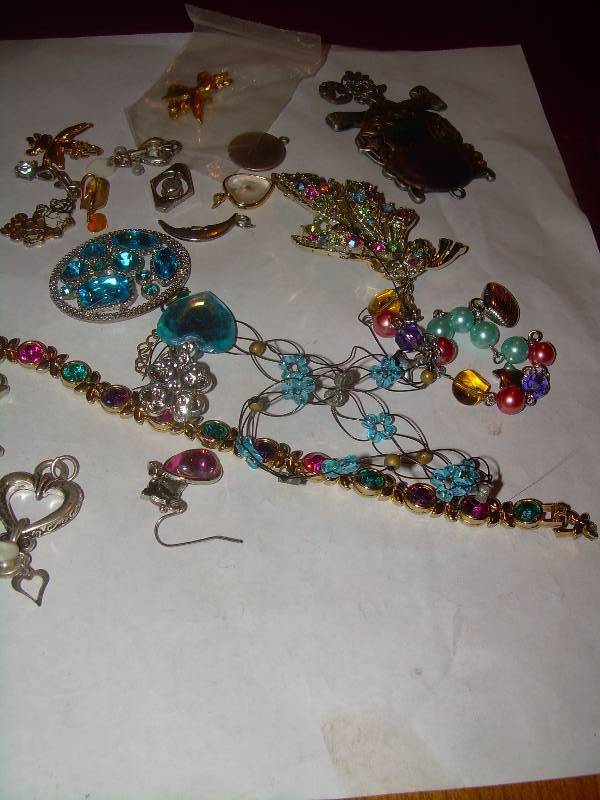 GOLD AND SILVER JEWLERY