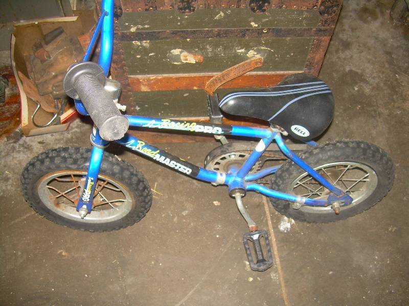 ROAD MASTER LITTLE CHILDS BIKE