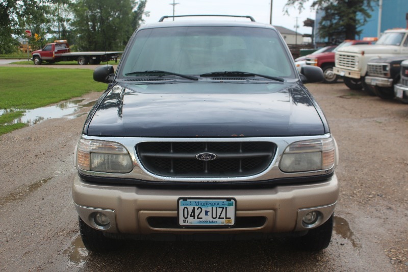 2001 Ford Explorer Eddie Bauer AWD