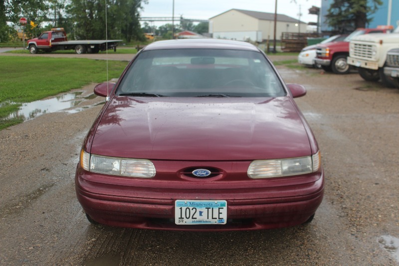 1993 Ford Taurus GL
