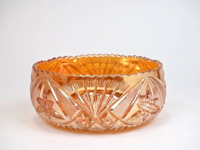 lot 18 image: Brockwitz Marigold Curved Star Fernery Bowl