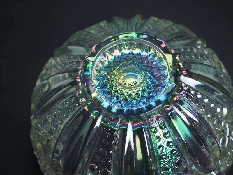 lot 30 image: Smith White Carnival Glass Bowl, McKee Quintec Pattern
